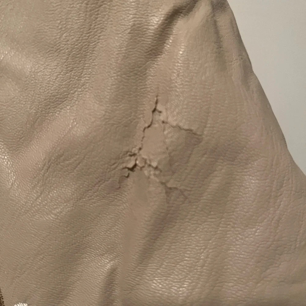 Embroidered jacket - Picture 7 of 8